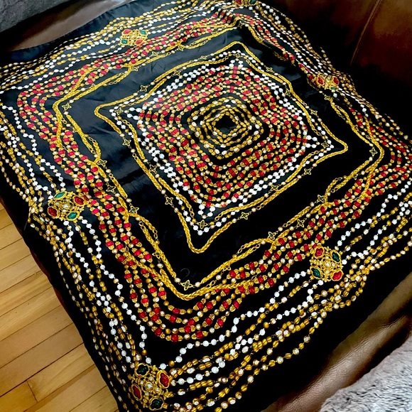 CHANEL GRIPOIX VINTAGE SILK SCARF - Picture 7 of 7